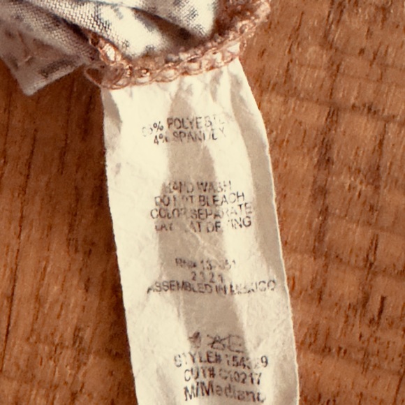 Gaze bodysuit high neck size Medium with small animal print - Picture 7 of 15